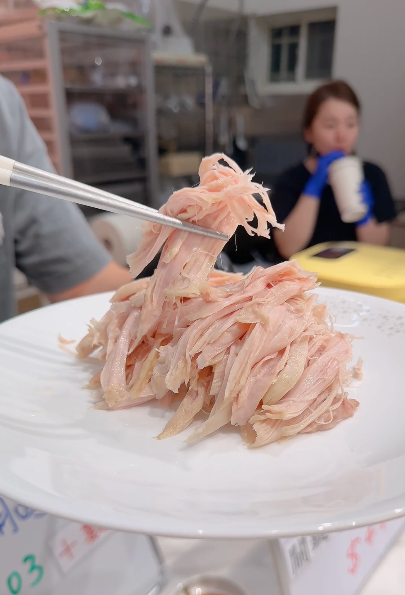 雞胸一份 冷凍保存半年 （每份附贈1包雞油，五份2包胡椒）