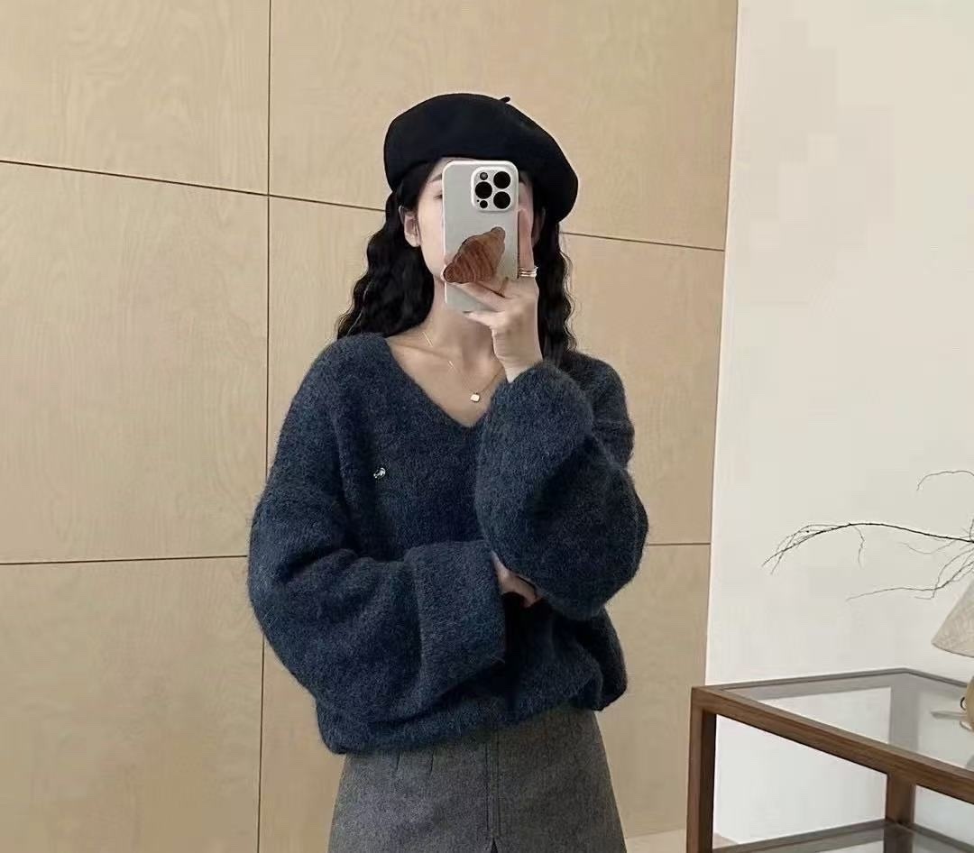 518 慵懶鬆弛感V領毛衣