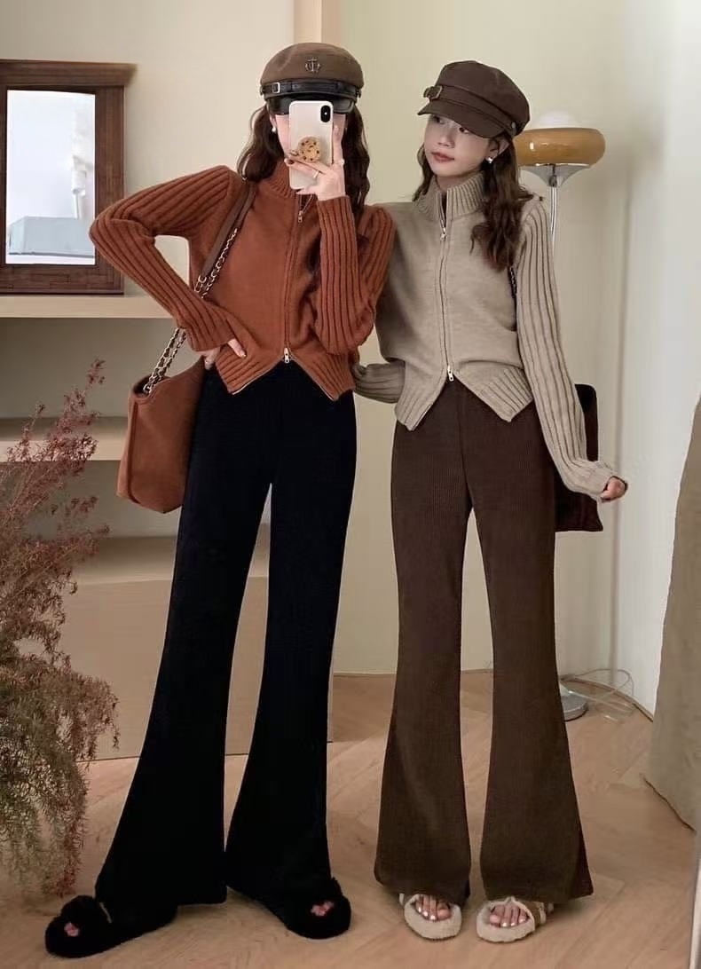 196 柔軟燈芯絨喇叭褲