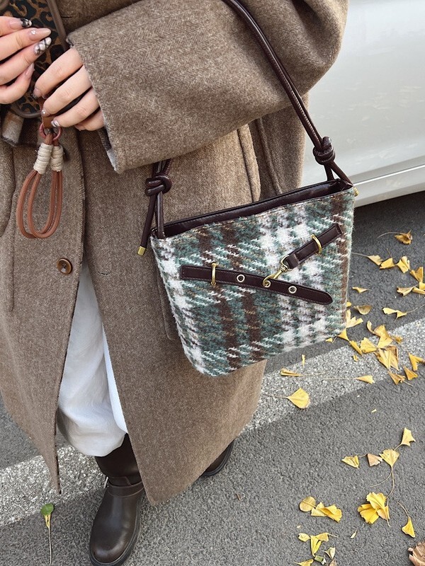 Ami Rabbit Casual Vintage Bucket Bag – Shoulder & Crossbody