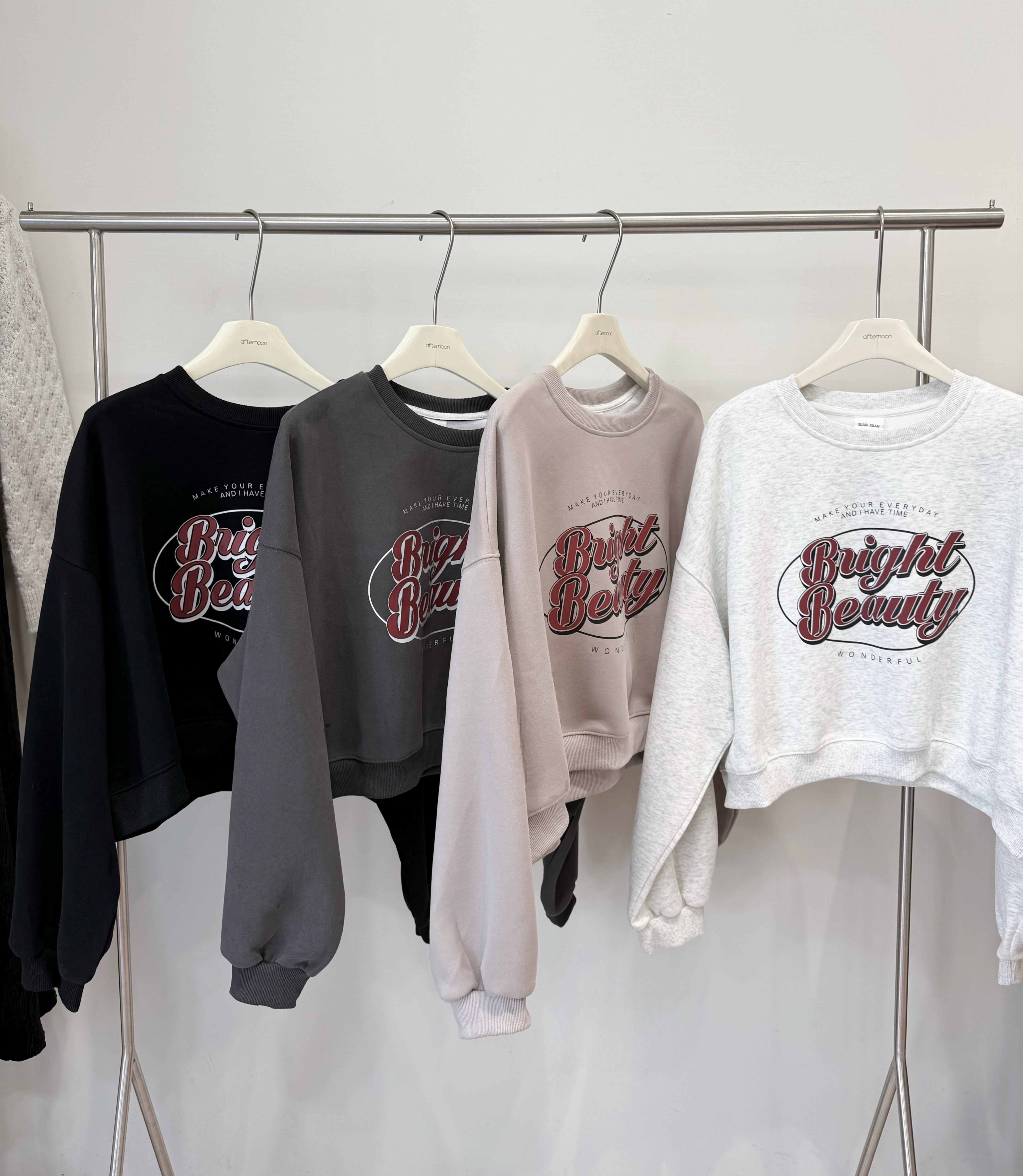 6026 圓圈英字短衛衣