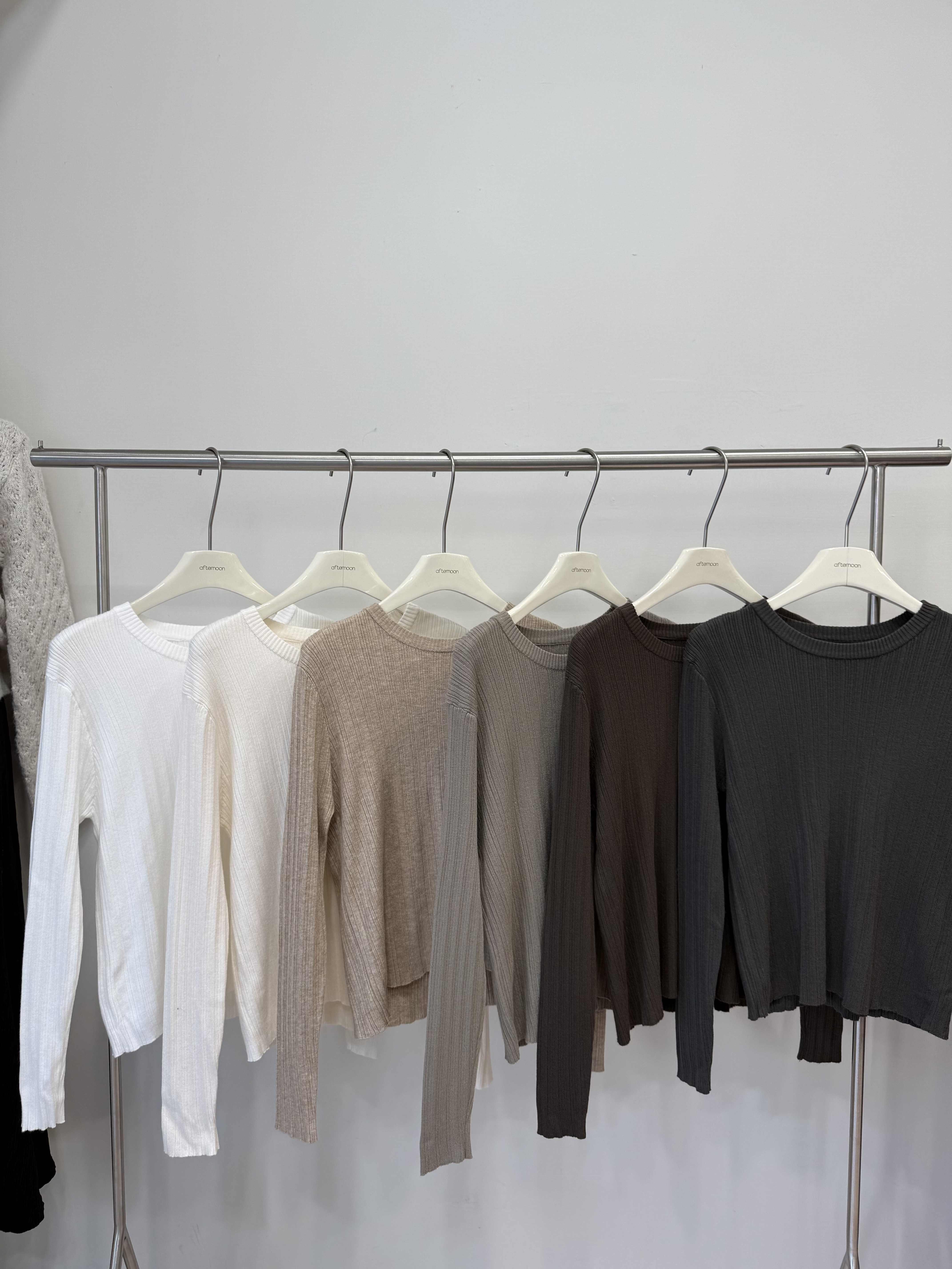 560 圓領坑條打底上衣