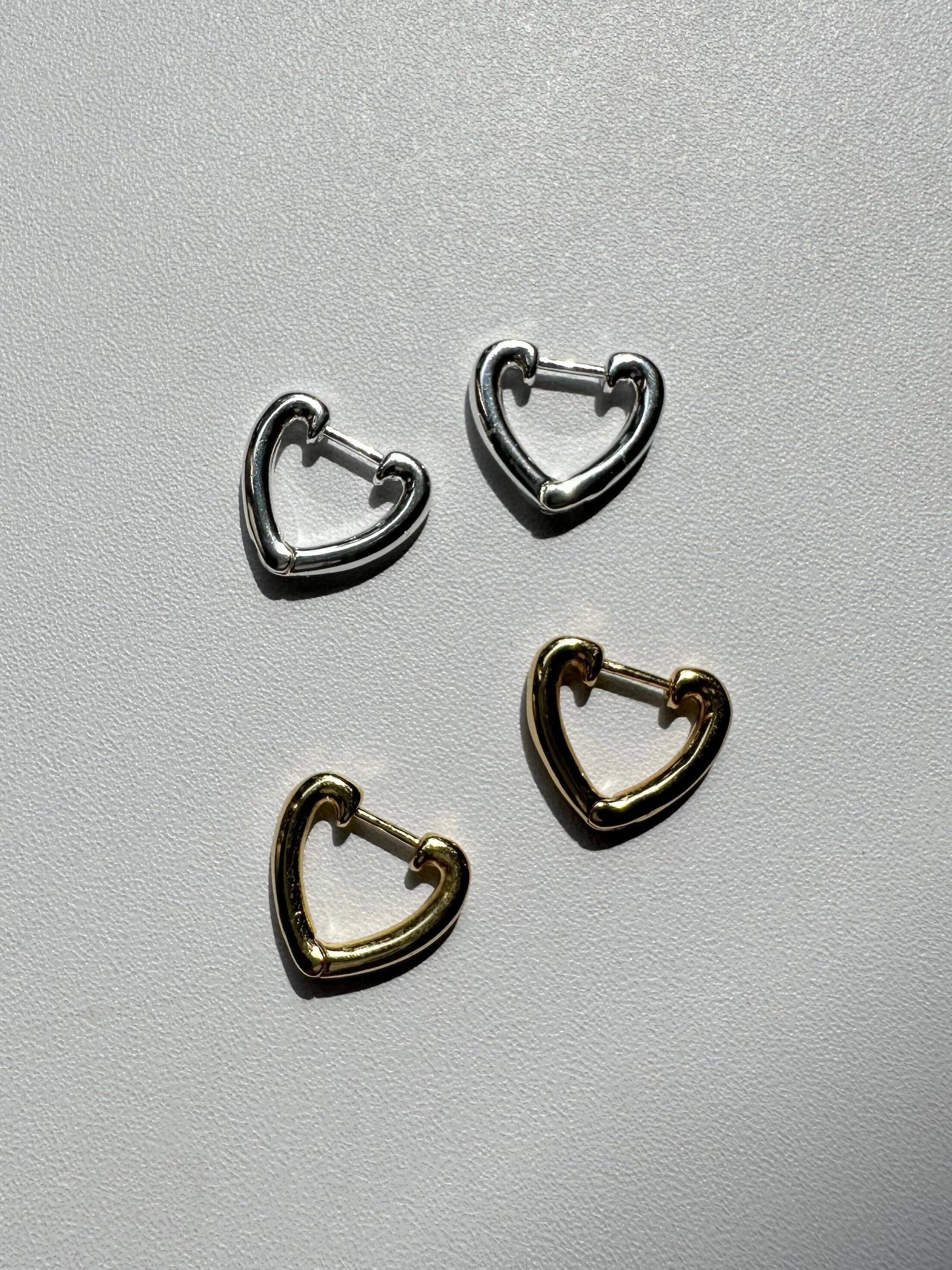 SS straight pin heart pierce