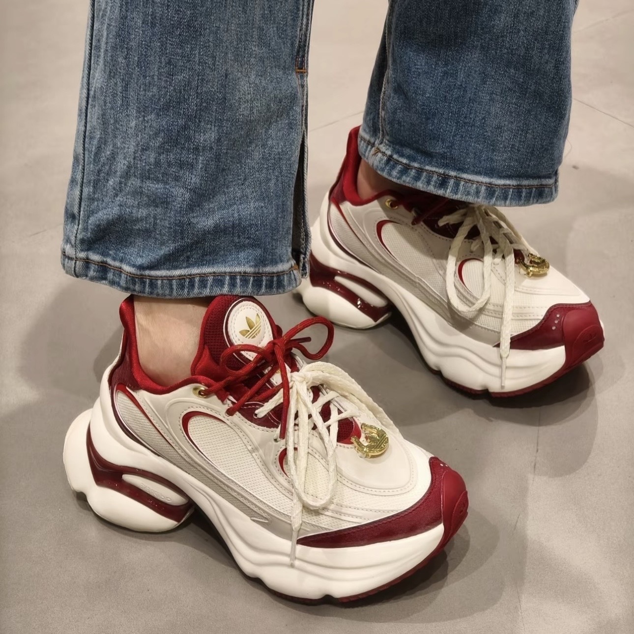 ADIDAS ORIGINALS CNY x OZVENUZ 白紅 浮蝶鞋 2026馬年限定 運動 休閒鞋 女鞋 KI2801