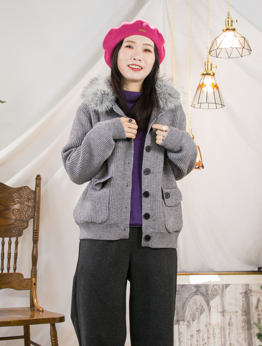 ⬇️開倉低至半價😱FINALSALE📣 全開胸扣鈕．毛毛領．冷料外套【不設退換】