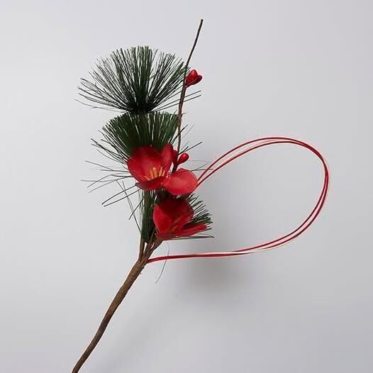 新年裝飾 仿真花 梅花松葉×紅白水引線