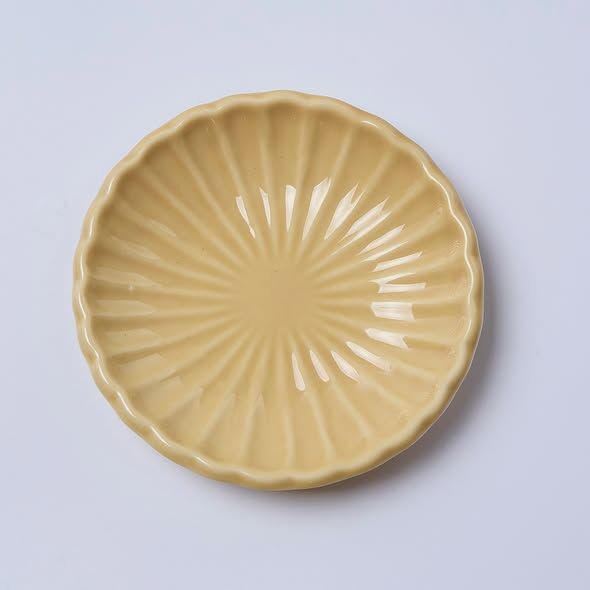 新年食器 和陶器小盤 輪花 黃