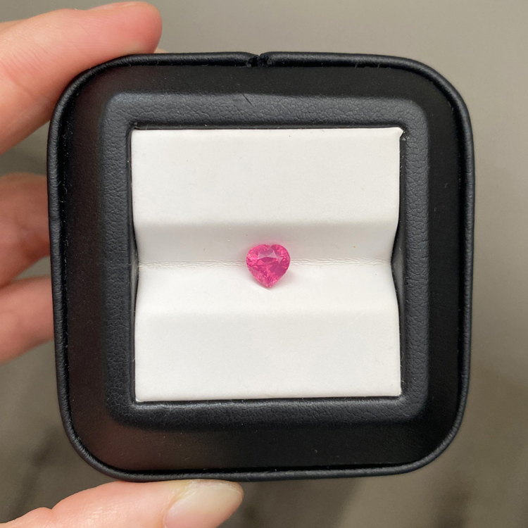 尖晶石 Spinel/1.02克拉