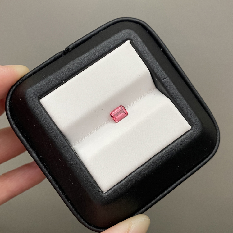 尖晶石 Spinel/0.53克拉