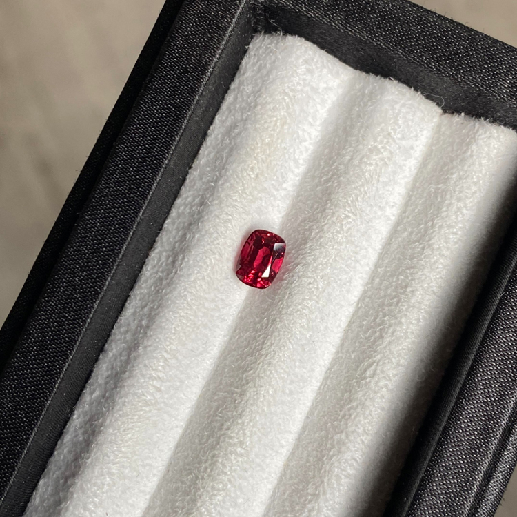 尖晶石 Spinel/1.27克拉（附證書）