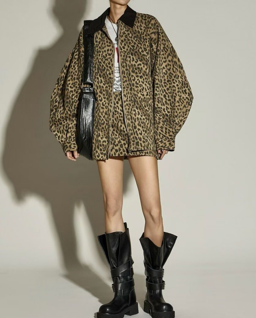 深色領豹紋夾克