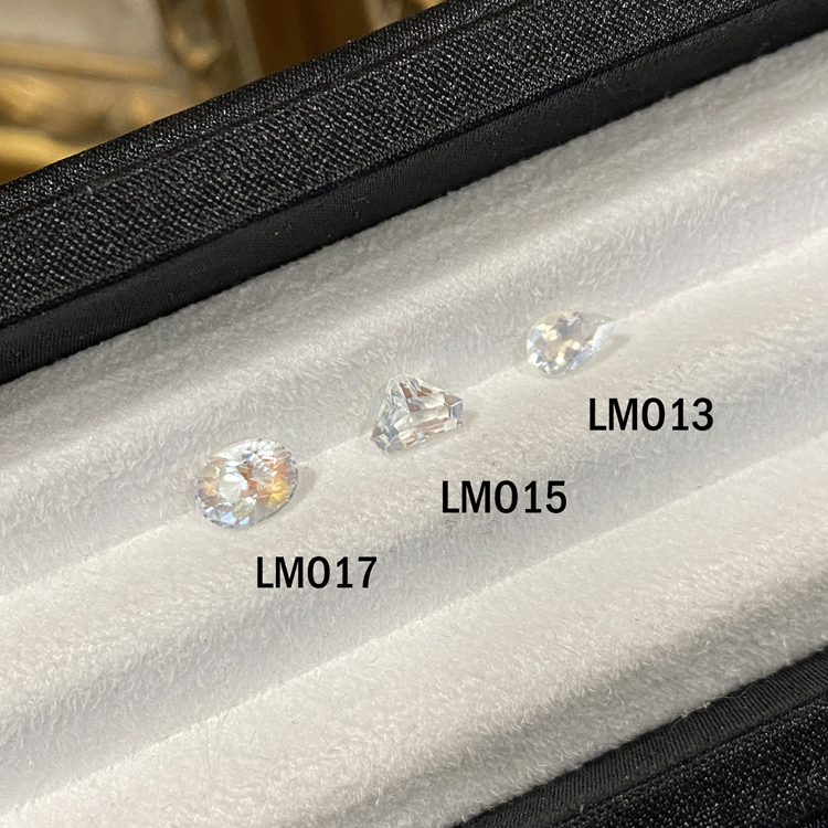 彩虹月光石 Rainbow Moonstone/0.39-0.82克拉