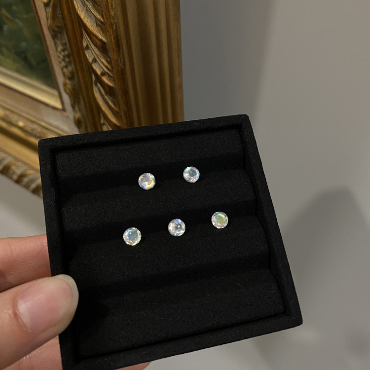 彩虹月光石 Rainbow Moonstone/0.39-0.58克拉