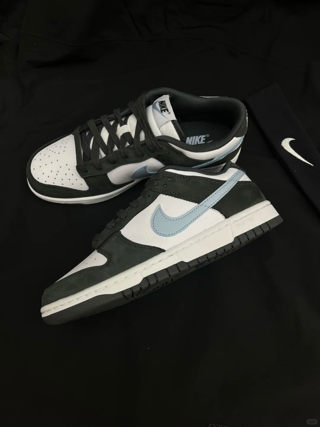 [特價售出無退換] 男鞋 NIKE DUNK LOW 'Light Armory Blue' 深灰 墨綠 藍勾 絨面皮革 復古 滑板 休閒鞋【IB3079-100】