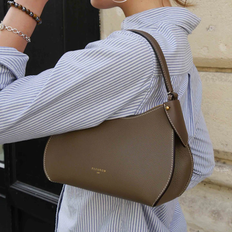 1FL0104-243 [FLEURON] Mini Pivoine Taupe #MAF11VG0808MOL (EU)