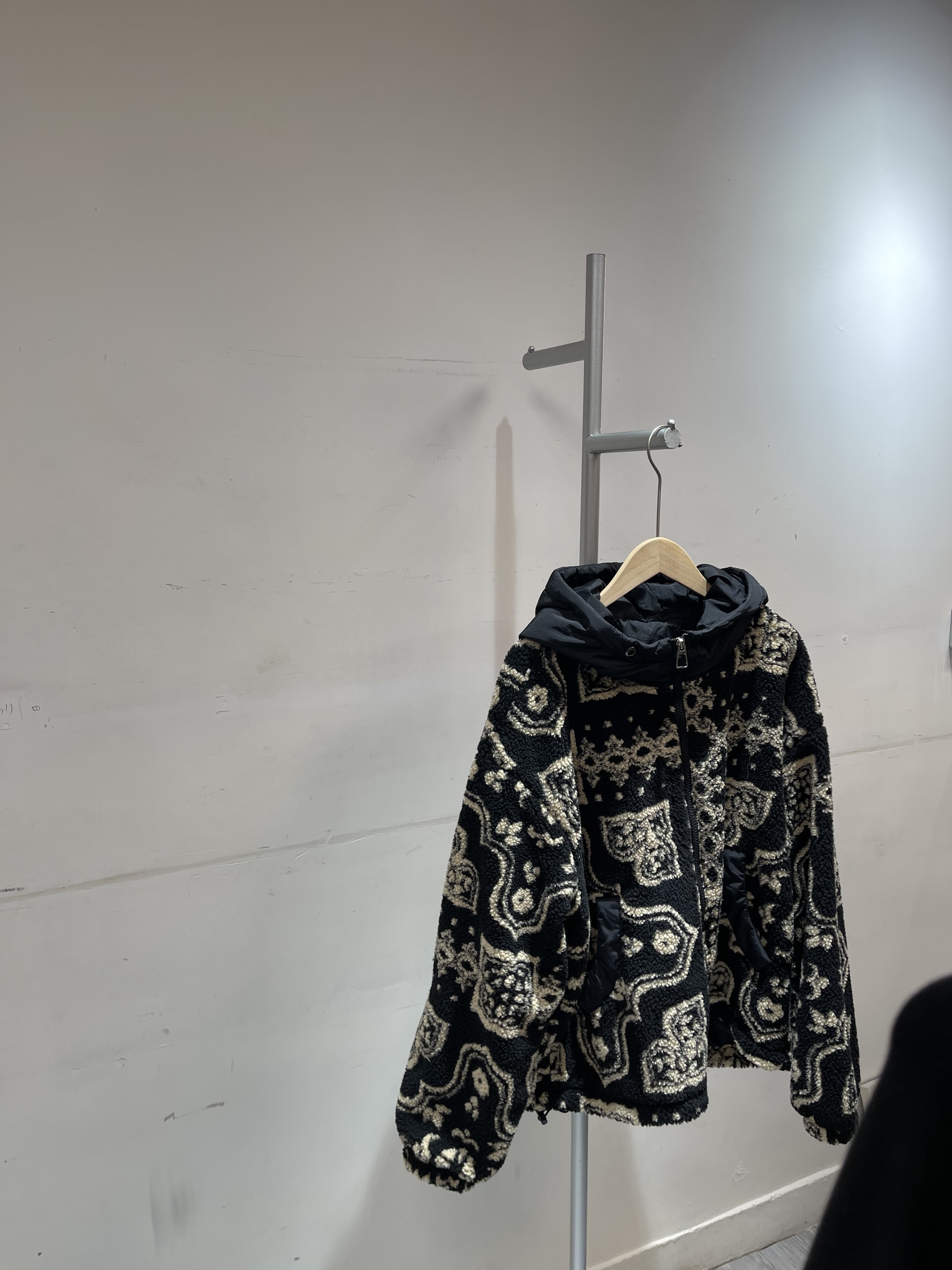 0212927A/黑色小花花外套/48/48/24