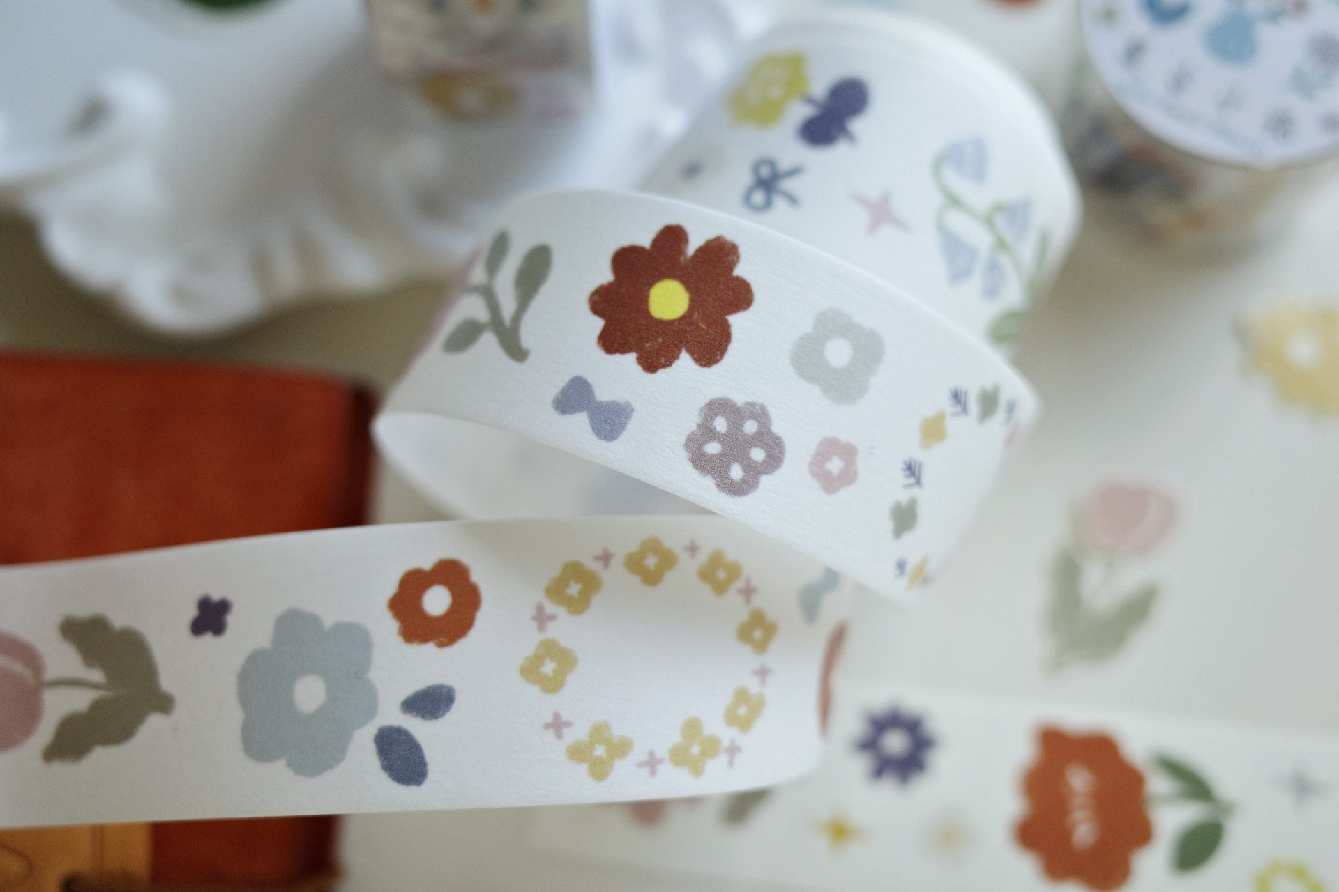 Yier Creative Studio - Retro Flower