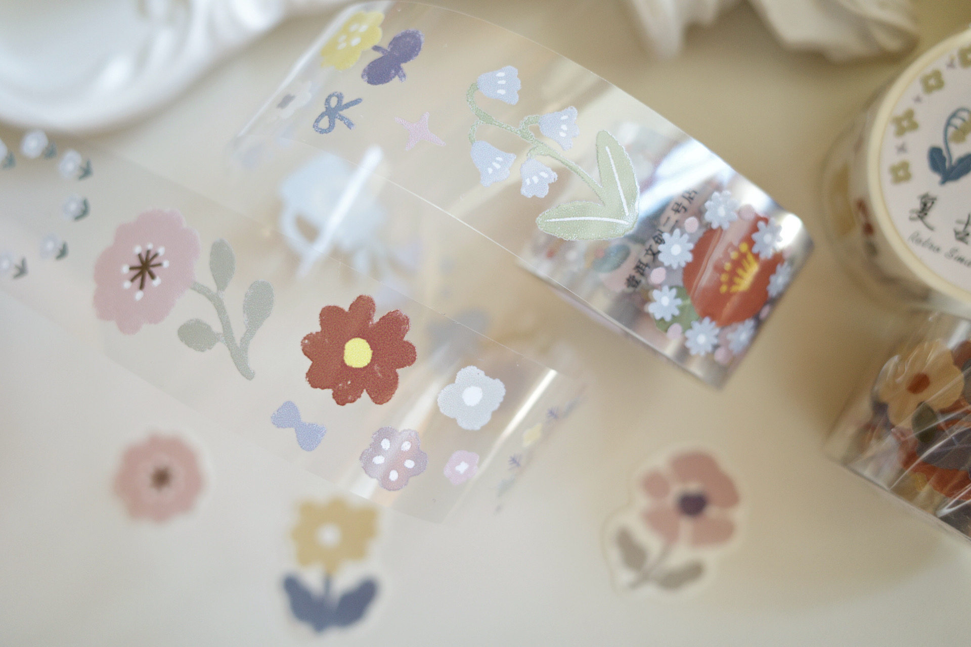 Yier Creative Studio - Retro Flower