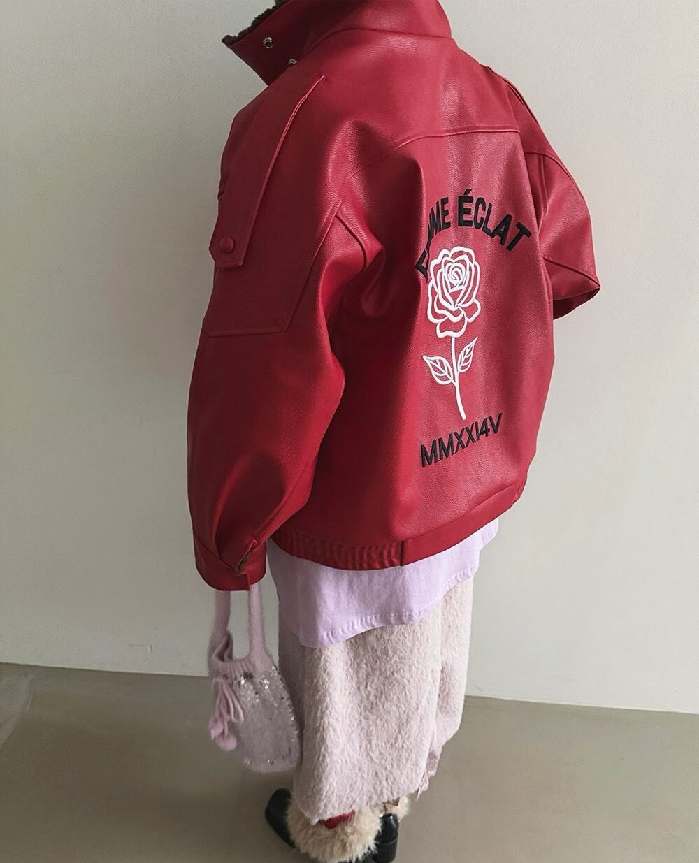 玫瑰花背圖皮夾克