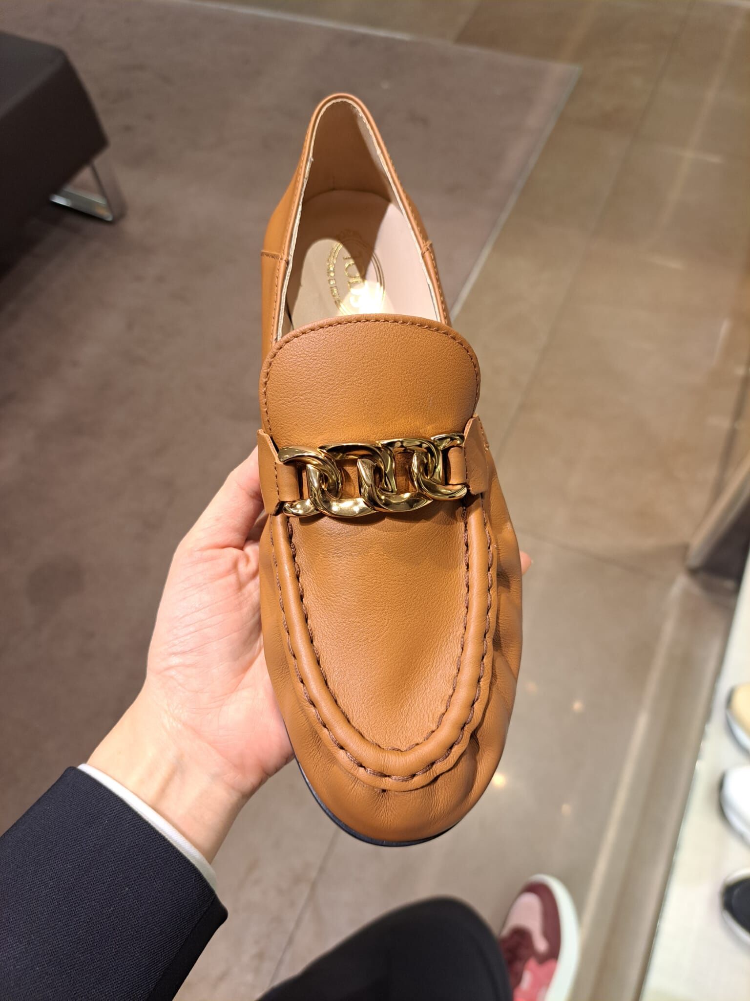 Tods XXW02 Metal chain loafers camel