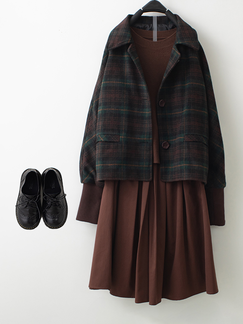 格紋毛料外七分針織上衣六分褲裙組合