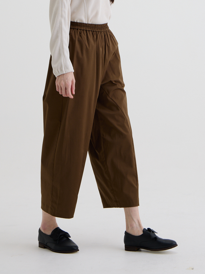 黑潮九分弧線寬褲-棕綠