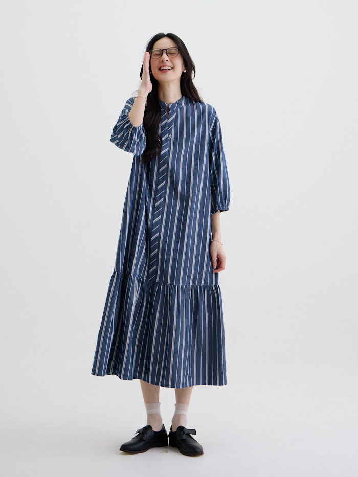 小豆島休日剪接長洋裝-藍底白條