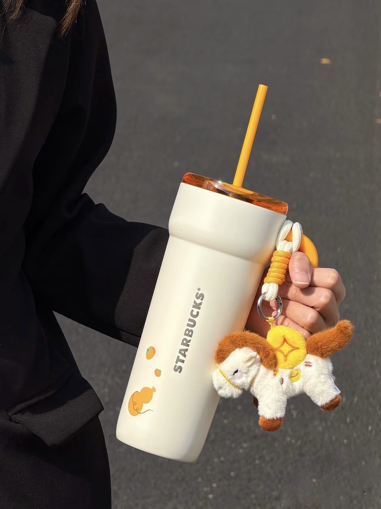 KTQ STORE ‧ STARBUCKS 星巴克 馬上快樂系列 小馬吊飾 吸管杯790ml