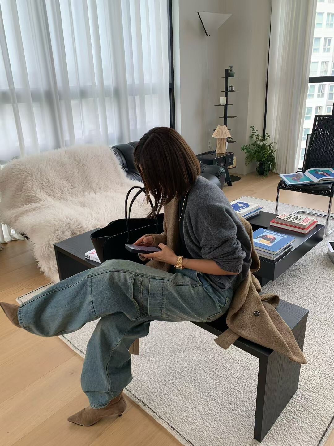 獨特感車線造型刷色直筒牛仔褲-S-L