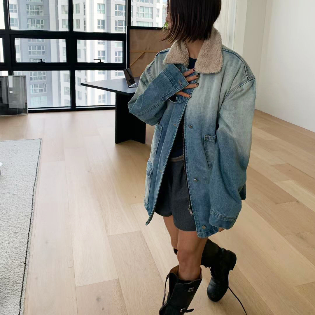 白色QQ毛領片造型刷色寬鬆感牛仔外套