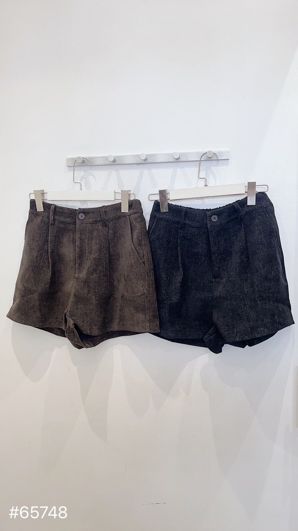 單釦A字布紋短褲s