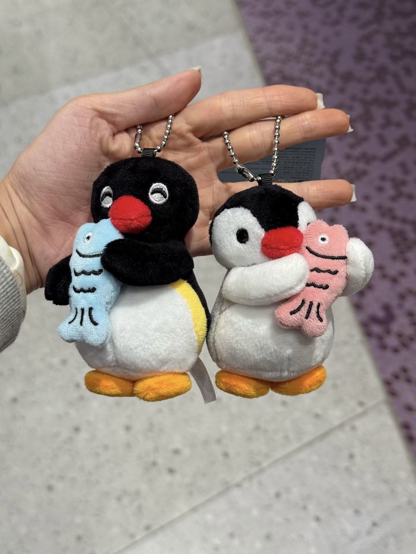 KTQ STORE ‧ PINGU 情侶 愛心磁吸 毛絨 掛件 吊飾一人一隻  一對組 三款