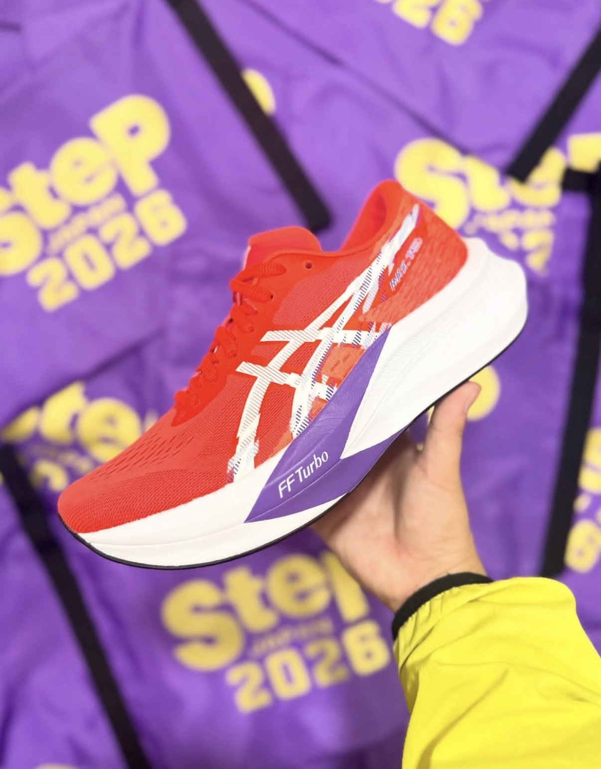 男鞋 ASICS MAGIC SPEED 4 紅紫白 碳纖維 透氣 回彈 輕量 包覆 競速 慢跑鞋【1011B873-600】