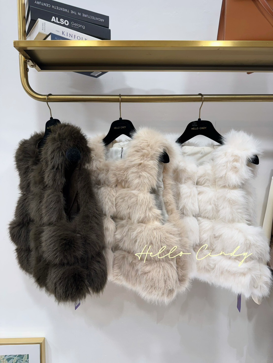 B12158 Cindy自留質感好好的仿皮草皮革背心