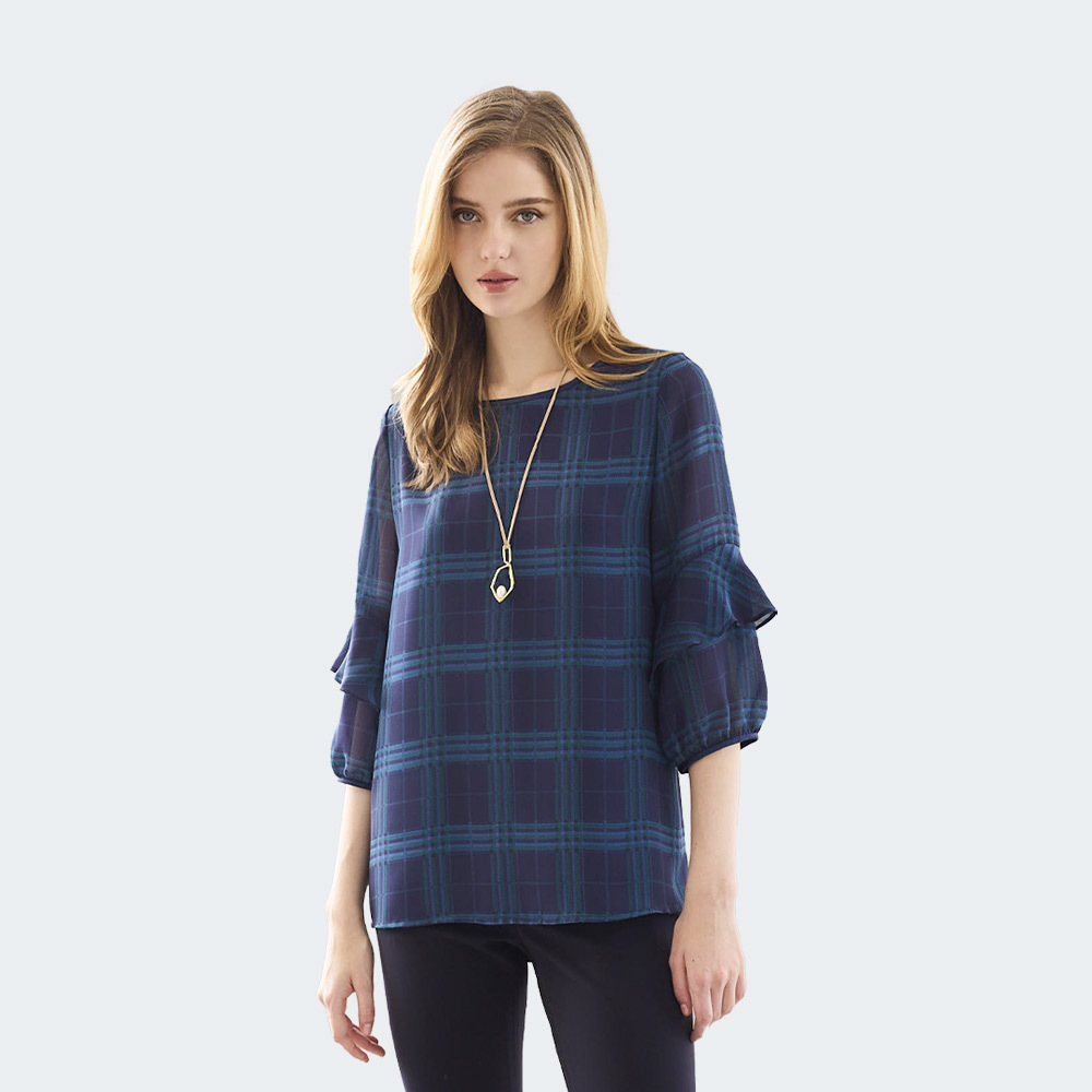 日系格紋輕柔荷葉袖上衣