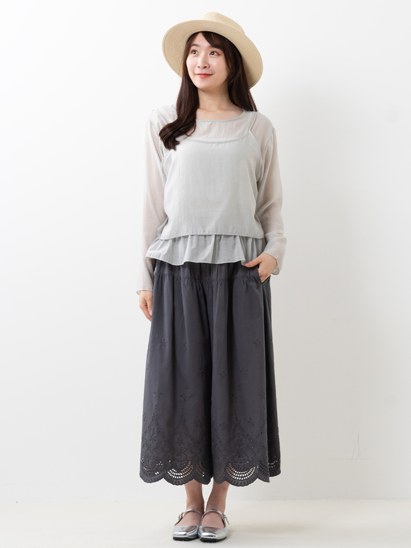 素面荷葉綁帶兩件式上衣繡花純棉寬褲組合