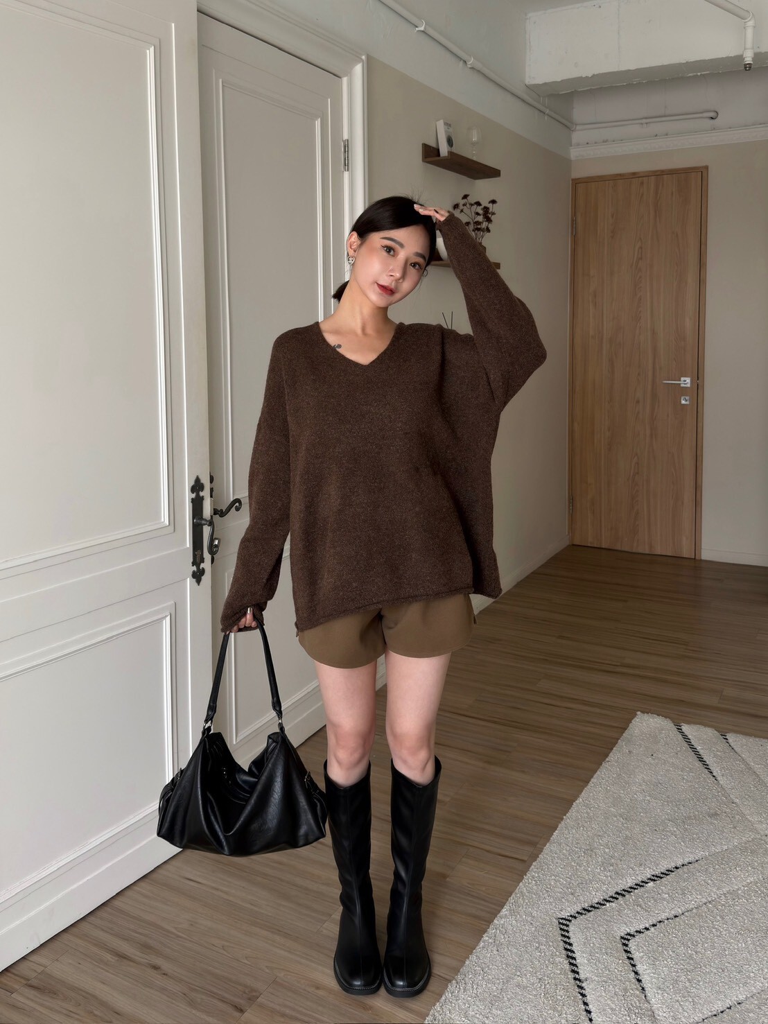 慵懶V領針織毛衣