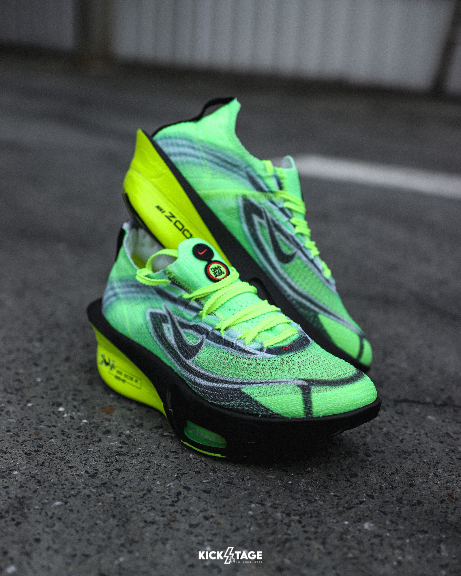 男鞋 NIKE AIR ZOOM ALPHAFLY NEXT% 3 ‘Ekiden’ 螢光綠 箱根 驛傳 「蹴」「破」碳纖維 緩震 透氣 慢跑 運動鞋【IM8066-999】