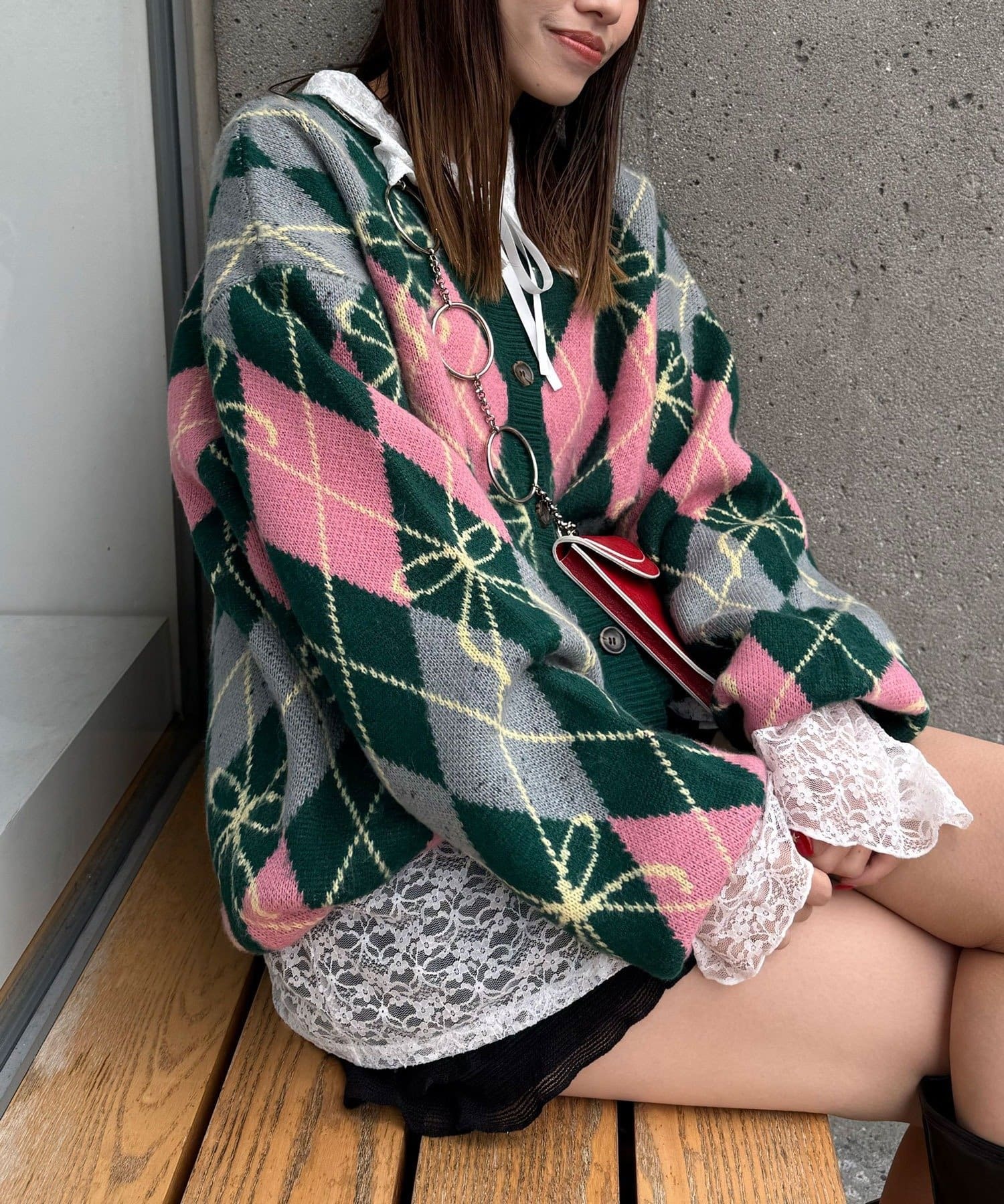 日本預訂 WINTER SALE CN 緞面菱形針織開襟衫