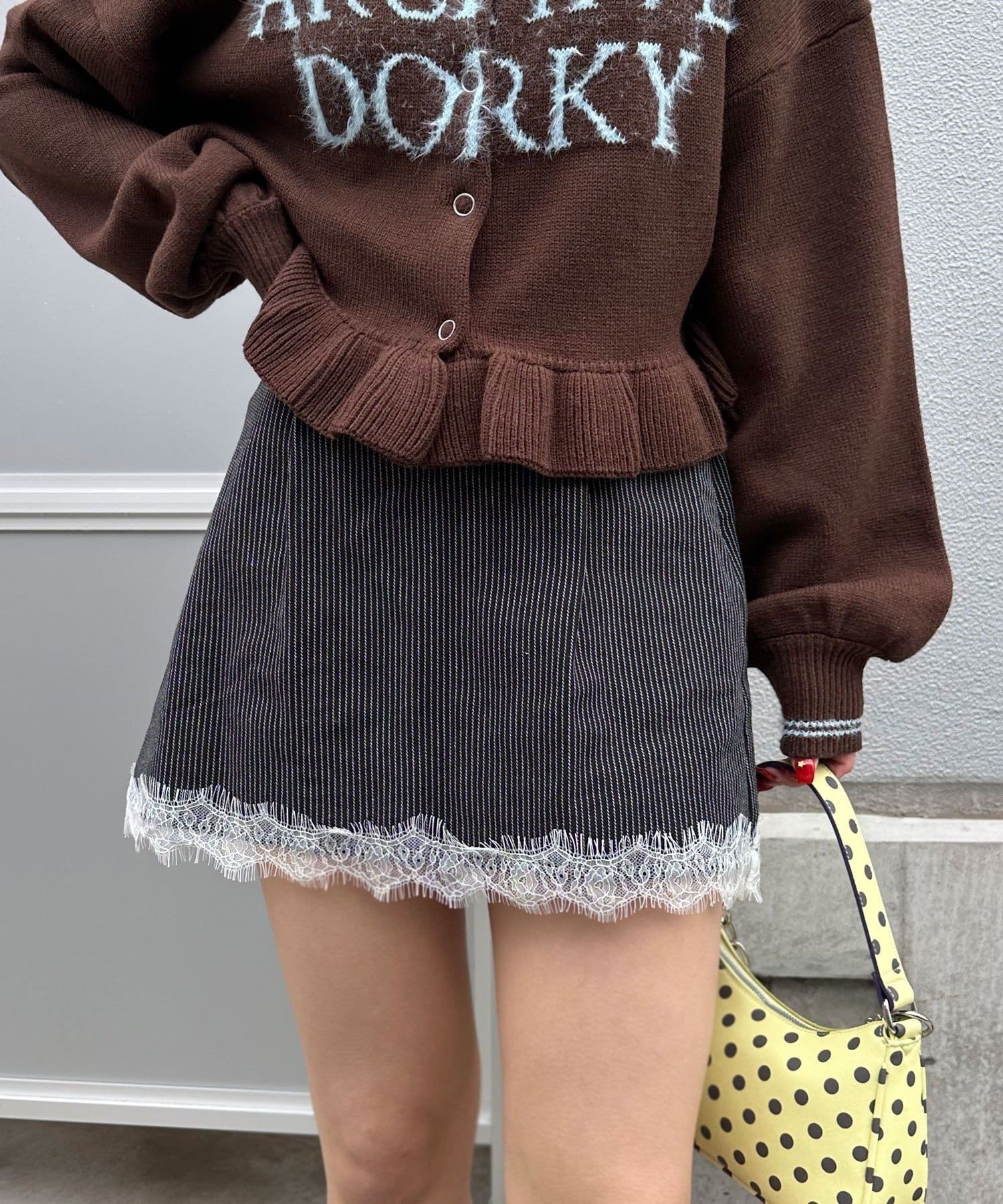 日本預訂 WINTER SALE CN 圖案蕾絲邊迷你裙