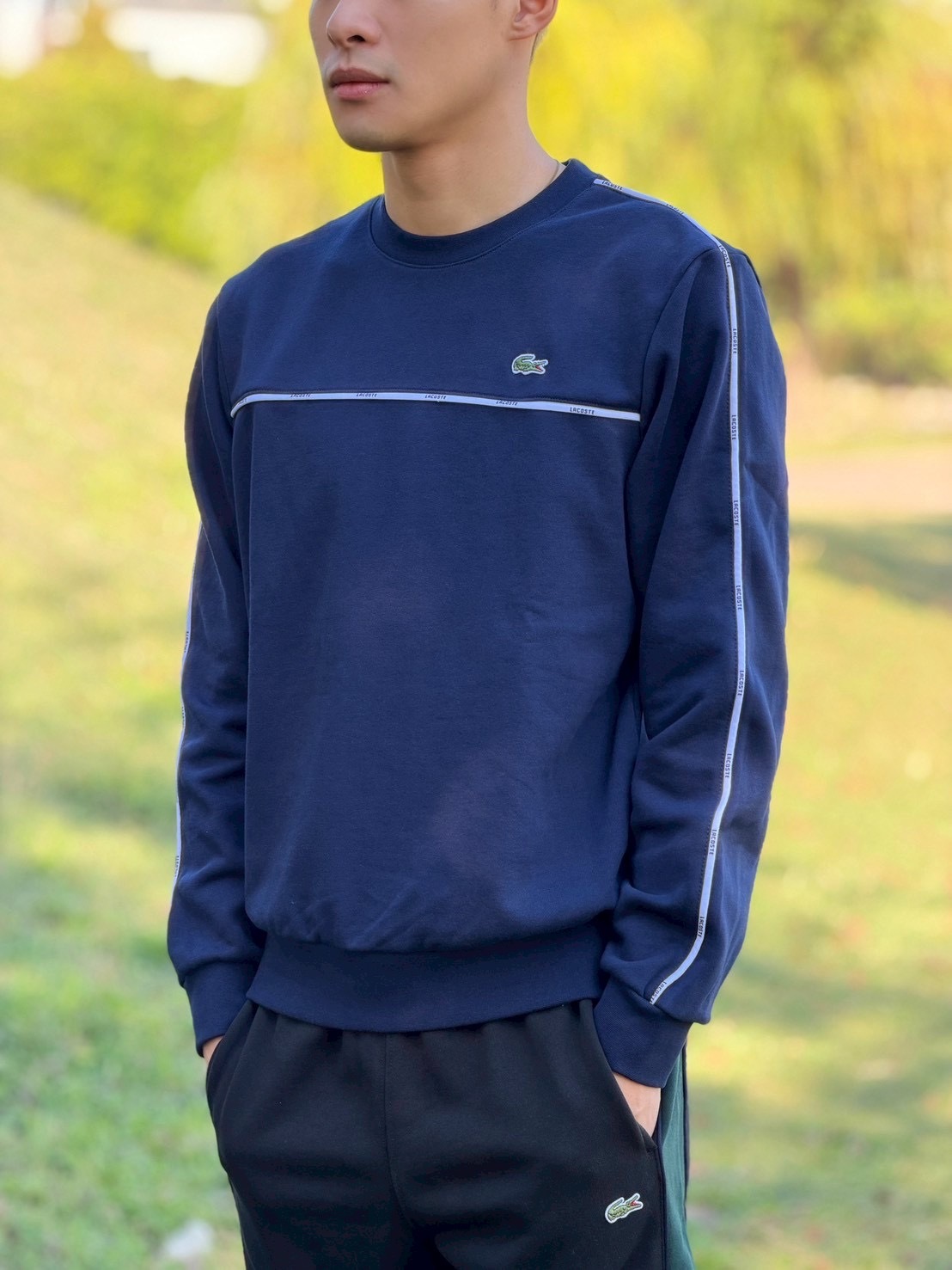 Lacoste 鱷魚 橫條串標字母 大學T 長袖上衣