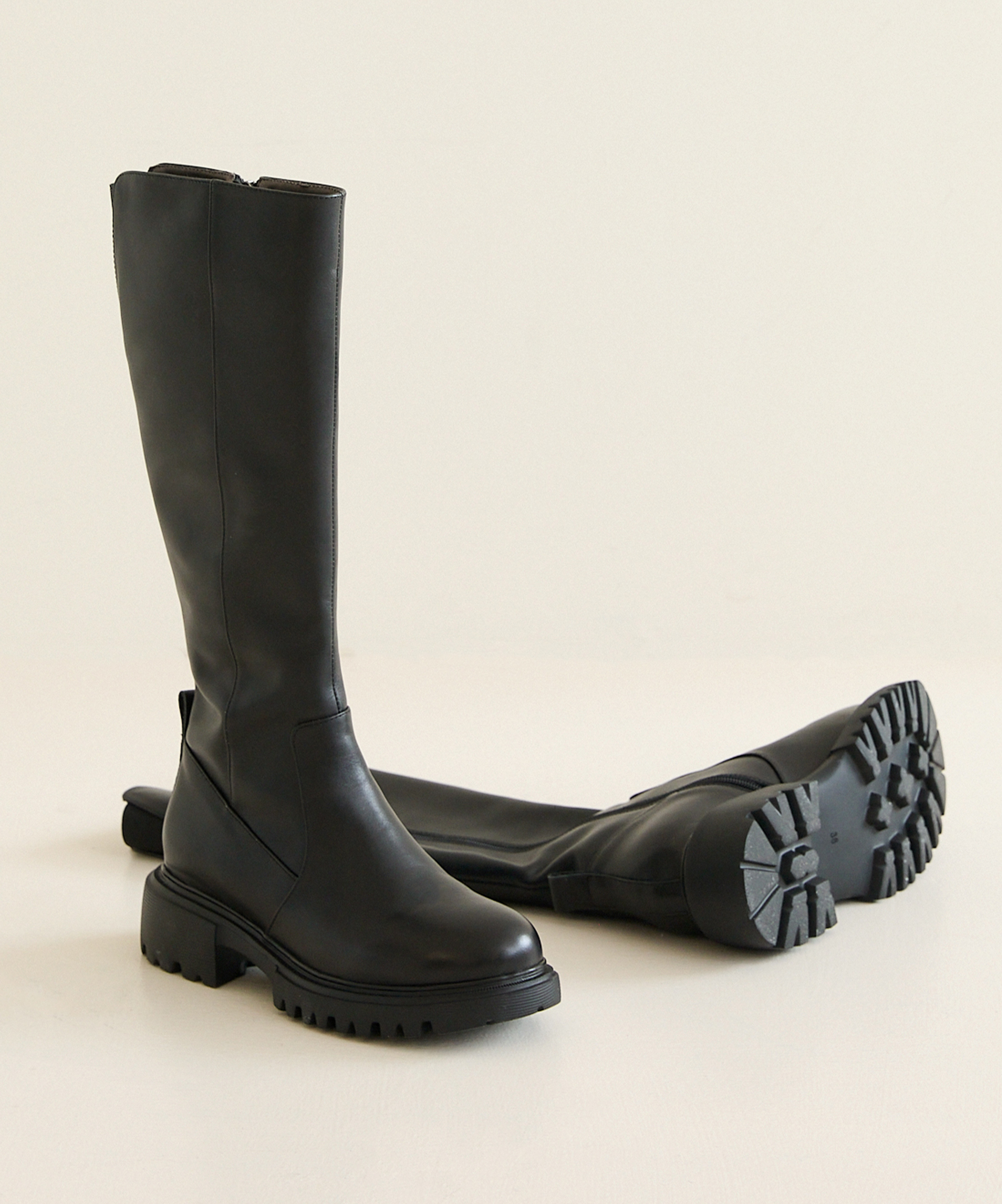 Queena 柔軟牛皮個性厚底長靴