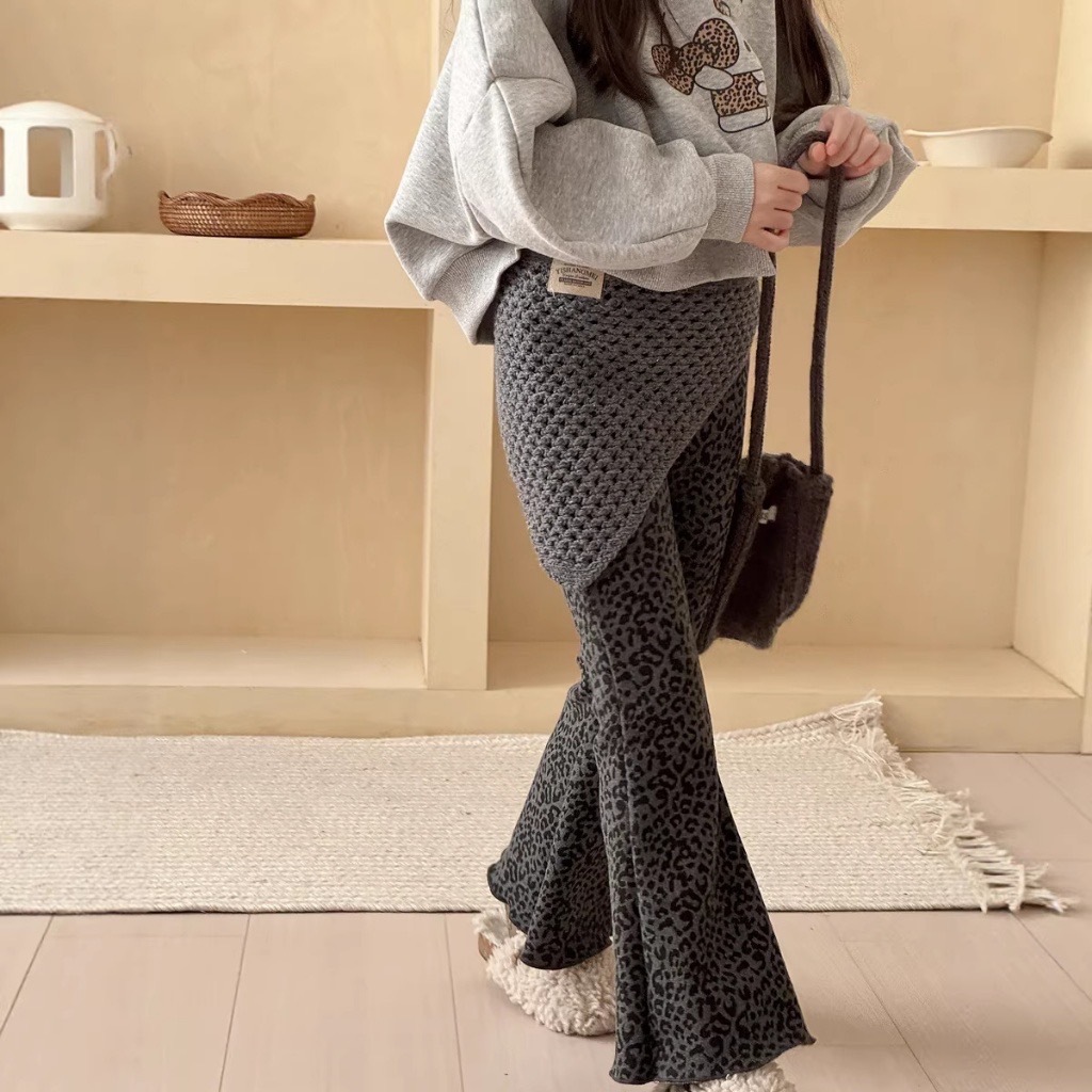 低調豹紋磨毛喇叭褲
