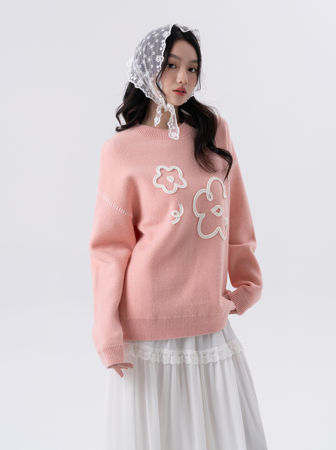 【第二件5折】軟軟兔撞色手縫繞繞花毛衣