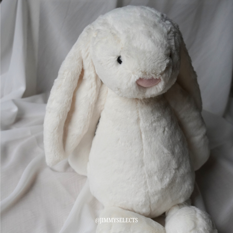 【宋雨琦同款】𝐉𝐄𝐋𝐋𝐘𝐂𝐀𝐓 害羞系列白色邦尼兔｜𝐁𝐚𝐬𝐡𝐟𝐮𝐥 𝐖𝐡𝐢𝐭𝐞 𝐁𝐮𝐧𝐧𝐲 經典垂耳兔 療癒玩偶 JELLYCAT 害羞系列｜白色邦尼兔