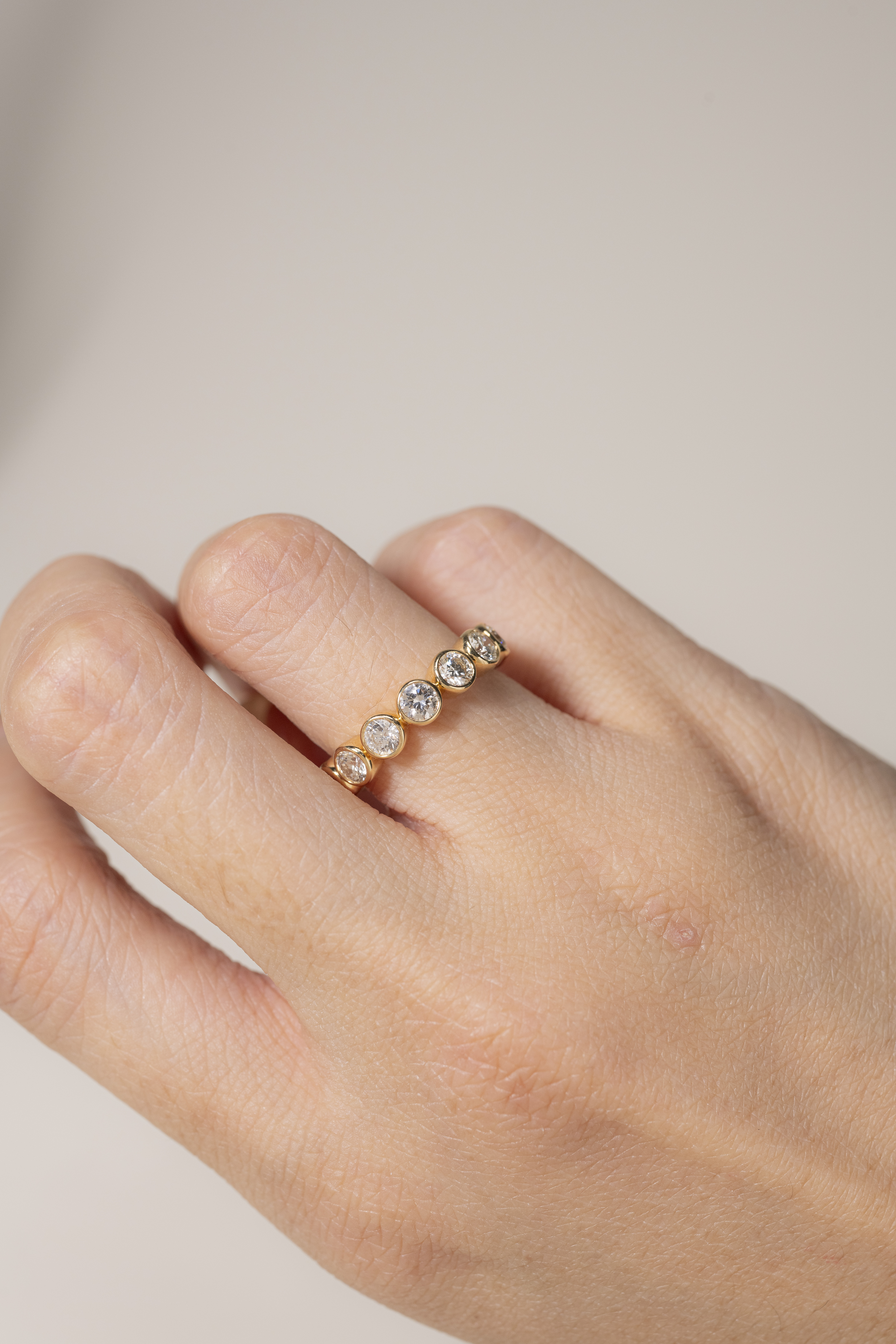 18K Éternelle Full Eternity Diamond Ring