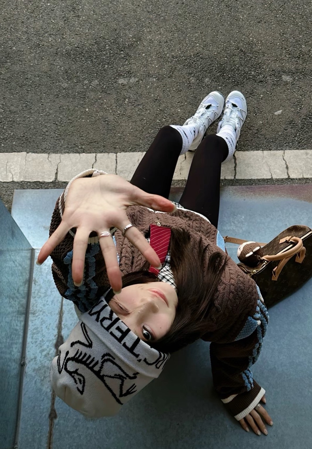 【代購】𝐀𝐫𝐜'𝐭𝐞𝐫𝐲𝐱 始祖鳥 𝐁𝐢𝐫𝐝 𝐋𝐨𝐠𝐨 絨線帽｜再生聚酯纖維 保暖針織帽 𝐎𝐫𝐜𝐚 灰白色 𝐗𝟎𝟎𝟎𝟎𝟏𝟎𝟎𝟔𝟓