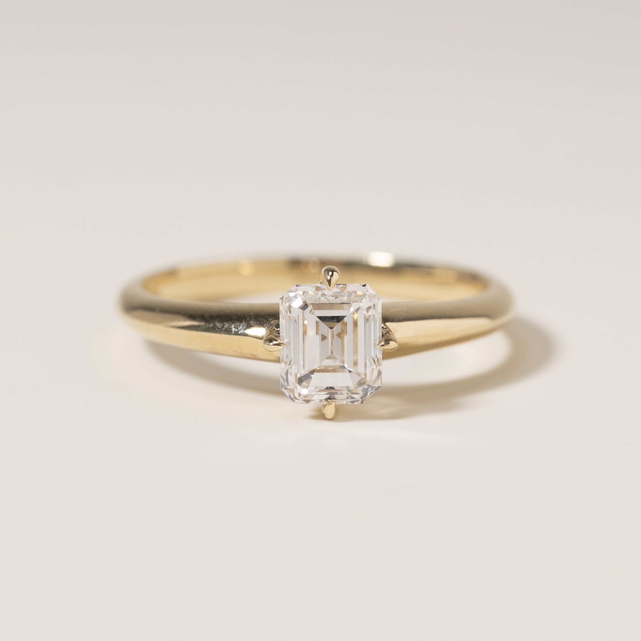 18K Emerald cut Diamond Ring ( With GIA)