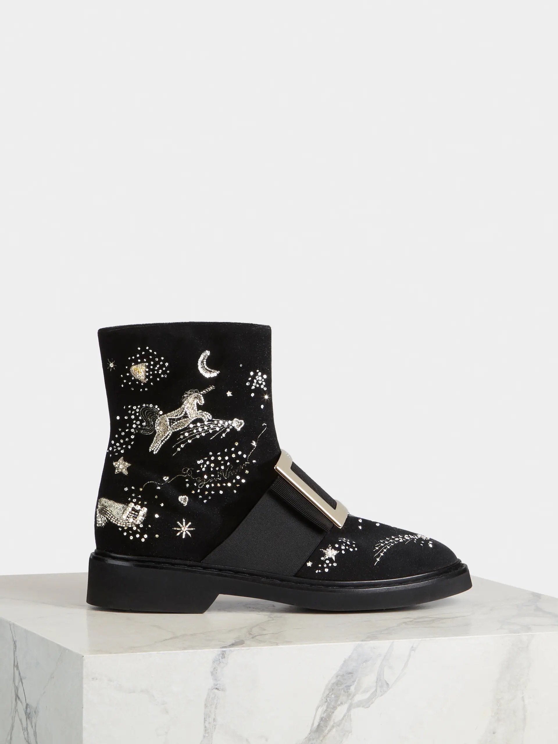 Roger Vivier RV viv rangers unicorn boots black
