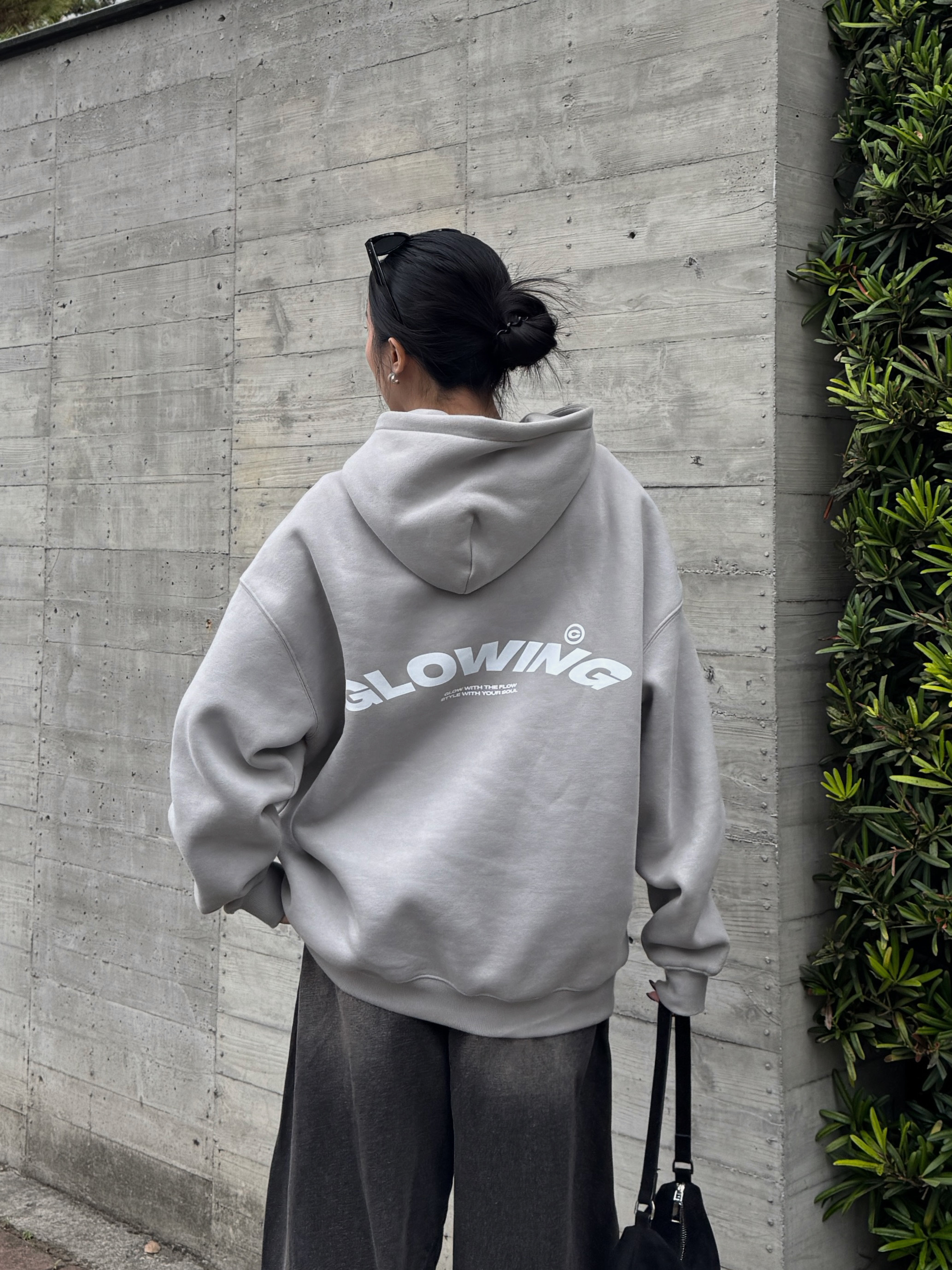 𝐆𝐋𝐎𝐖𝐈𝐍𝐆 / Mist Hoodie品牌厚磅刷毛帽踢(2色)